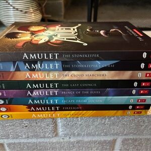 Amulet Graphic Novel Series Set